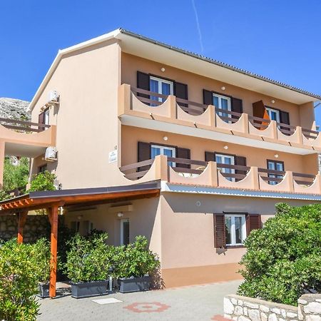 Apartmani Marija Ljubica Паг Екстериор снимка