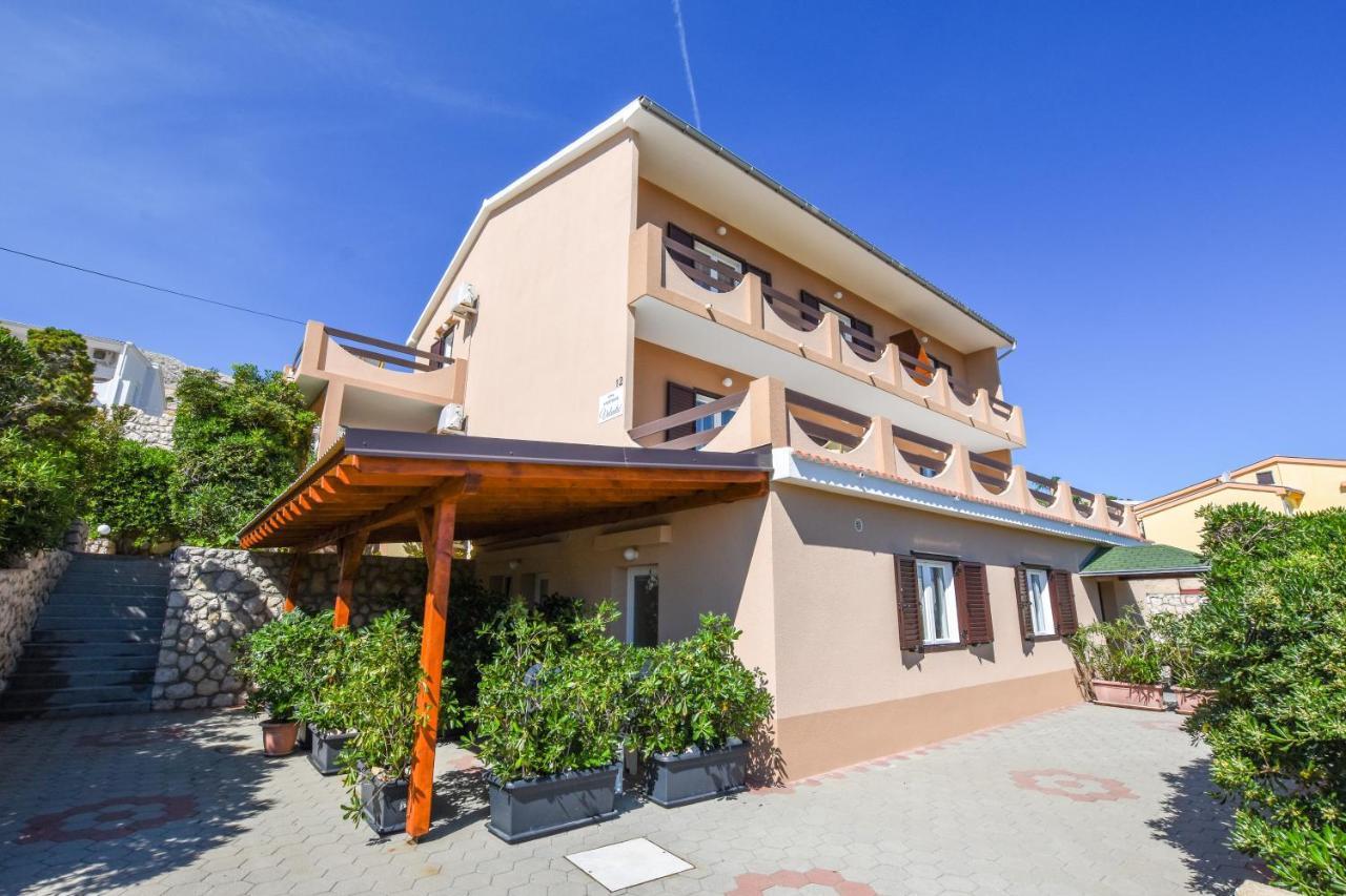 Apartmani Marija Ljubica Паг Екстериор снимка