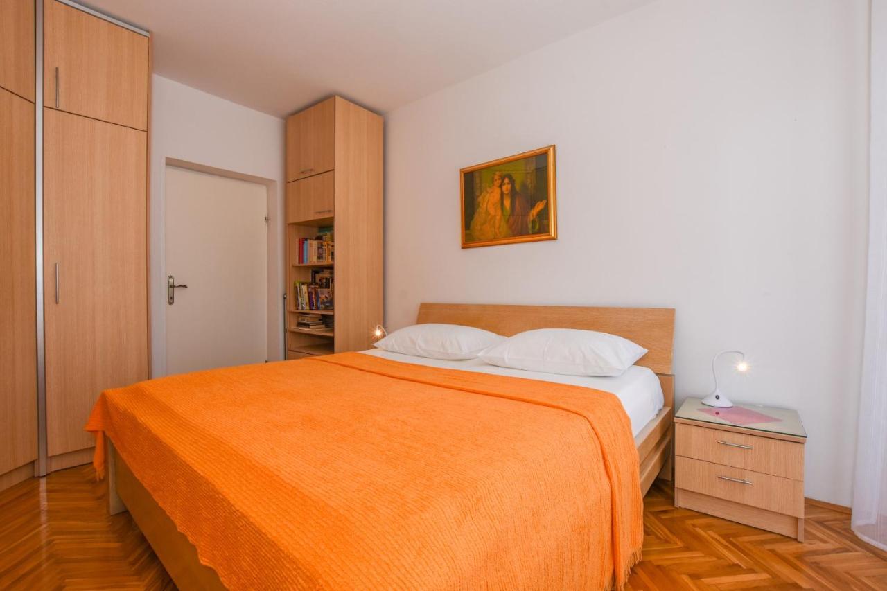 Apartmani Marija Ljubica Паг Екстериор снимка